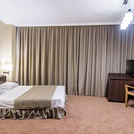 Hotel Art 2*
